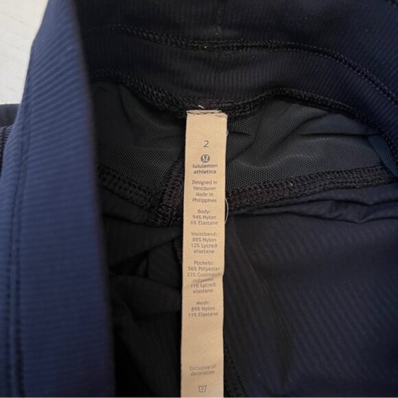 Lululemon Dance Studio Crop  Il Unlined 20"  Inkwell EUC - Picture 5 of 15